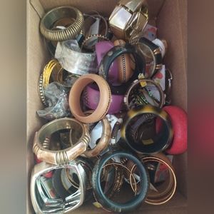 Vintage 3 pk random mystery bangles
